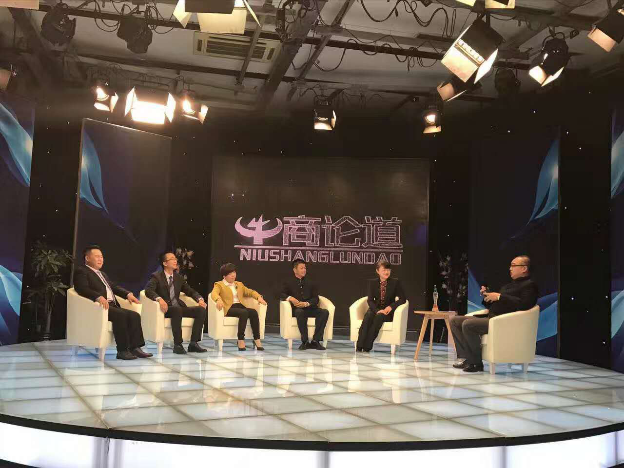 走进CCTV《牛商伦道》栏目