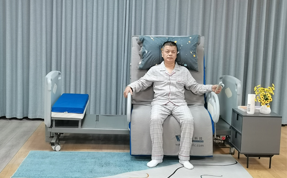 旋转坐立